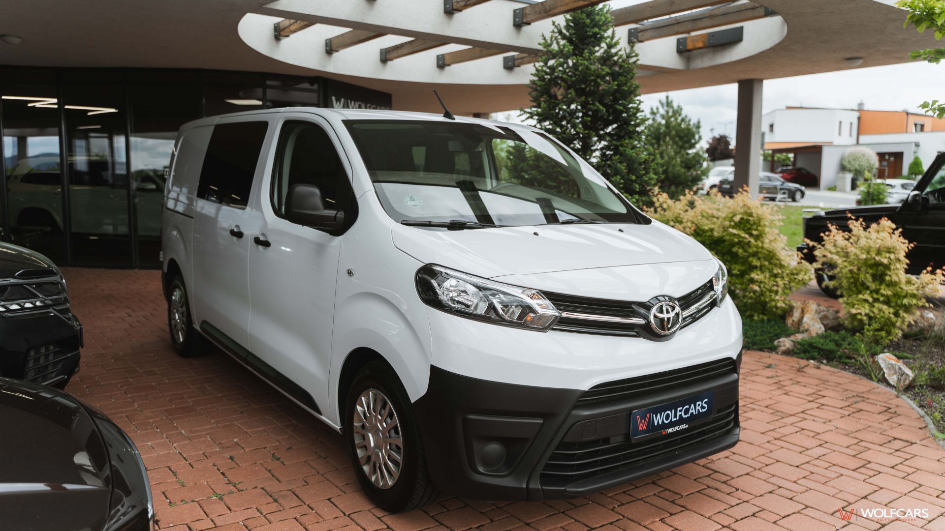 Toyota Proace Crew Cab L2 2.0 D-4D 6miest Toyota Proace Crew Cab L2 2.0 D-4D 6miest