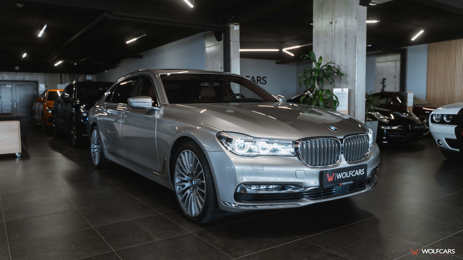 BMW 750Li xDrive INDIVIDUAL