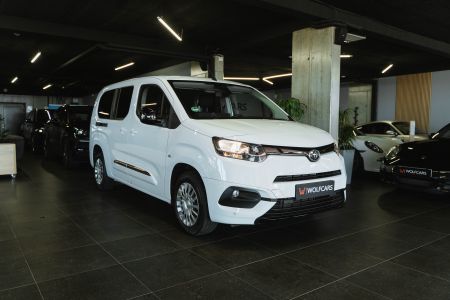 Toyota Proace City Verso Long 1.5D 100k Shuttle