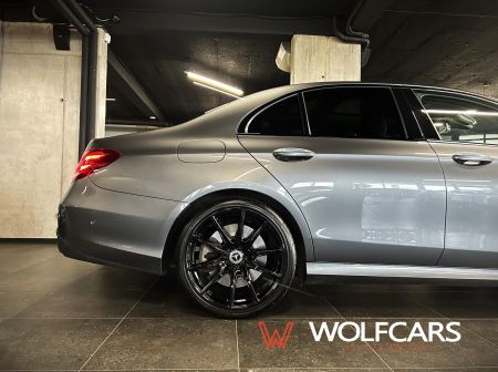 Mercedes-Benz E 400 4MATIC AMG