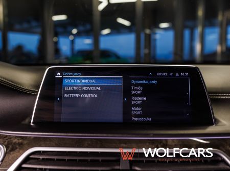 BMW 745Le xDrive INDIVIDUAL