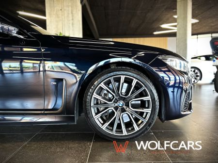 BMW 750Li xDrive INDIVIDUAL
