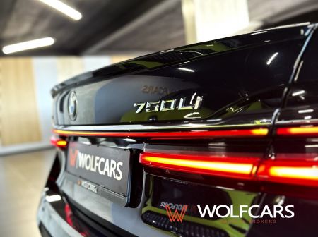BMW 750Li xDrive INDIVIDUAL