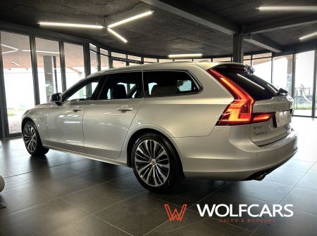 Volvo V90 D4 AWD Momentum AT/8