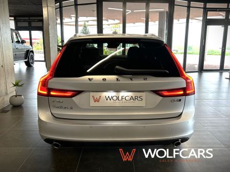 Volvo V90 D4 AWD Momentum AT/8