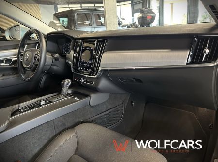 Volvo V90 D4 AWD Momentum AT/8