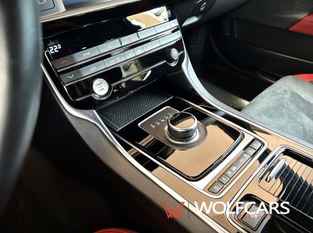 Jaguar XE S 3.0 V6 RWD
