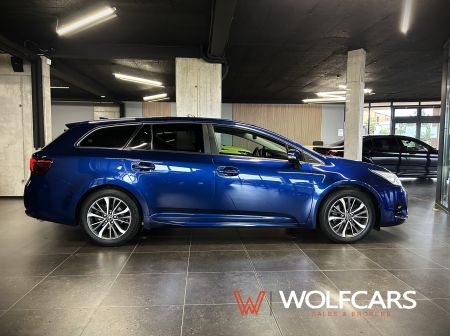 Toyota Avensis Combi 2.0d Business