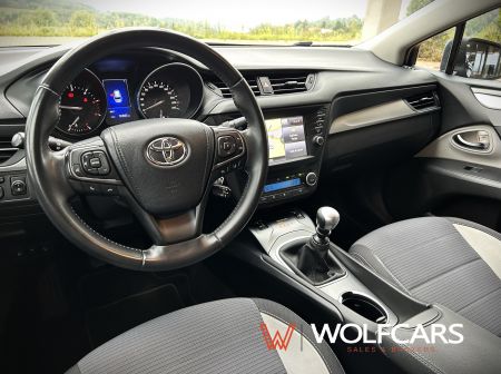 Toyota Avensis Combi 2.0d Business