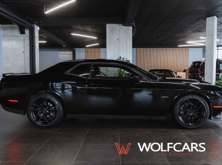 Dodge Challenger 5.7 Hemi