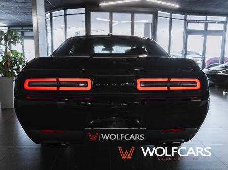 Dodge Challenger 5.7 Hemi