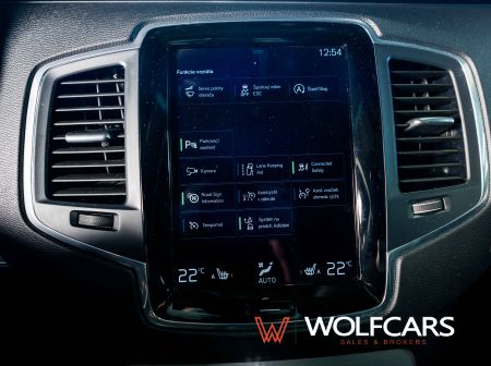 Volvo XC90 B5 AWD Momentum A/T