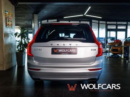 Volvo XC90 B5 AWD Momentum A/T