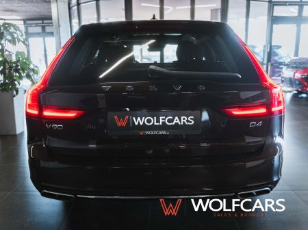 Volvo V90 D4 Momentum PRO A/T