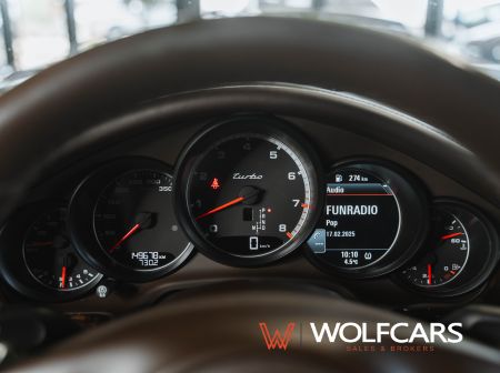 Porsche Panamera Turbo 4.8 V8