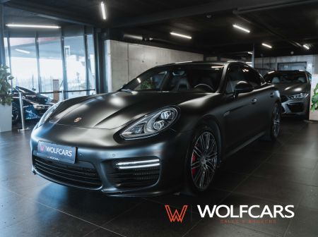 Porsche Panamera Turbo 4.8 V8