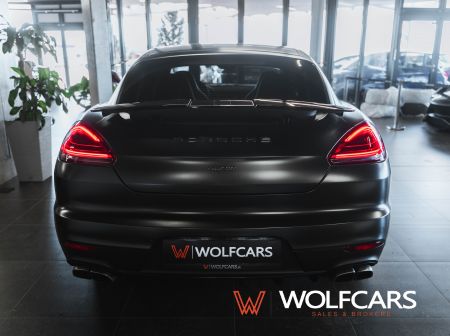 Porsche Panamera Turbo 4.8 V8
