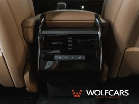 Land Rover Range Rover Sport 3.0 I6 D300 MHEV SE AWD A/T