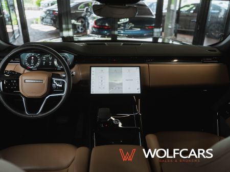 Land Rover Range Rover Sport 3.0 I6 D300 MHEV SE AWD A/T