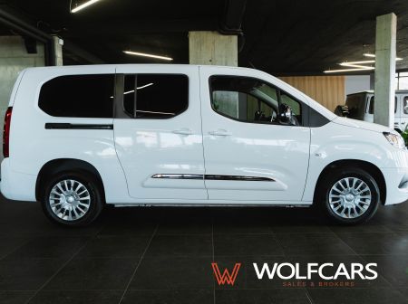 Toyota Proace City Verso Long 1.5D 100k Shuttle
