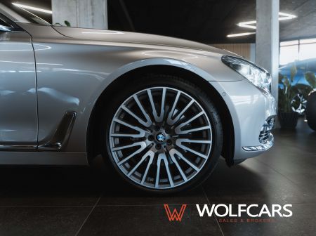 BMW 750Li xDrive INDIVIDUAL