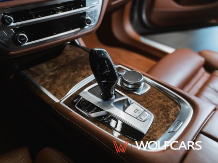 BMW 750Li xDrive INDIVIDUAL