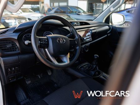 Toyota Hilux 2.4 GD-6 110kw MT/6