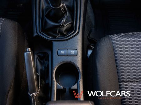 Toyota Hilux 2.4 GD-6 110kw MT/6