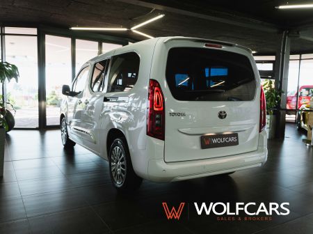 Toyota Proace City Verso Long 1.5D 100k Shuttle