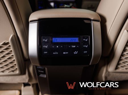 Toyota Land Cruiser 2.8 D-4D 204 Invincible A/T 4x4