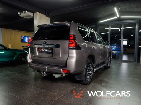 Toyota Land Cruiser 2.8 D-4D 204 Invincible A/T 4x4