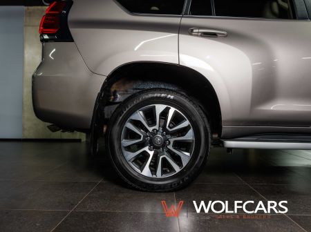 Toyota Land Cruiser 2.8 D-4D 204 Invincible A/T 4x4