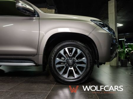 Toyota Land Cruiser 2.8 D-4D 204 Invincible A/T 4x4