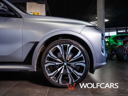 BMW X7 M60i xDrive M-Sport 6-miest