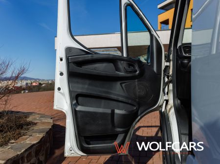 Iveco Daily 35S18 AT/8