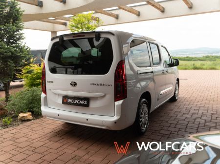 Toyota Proace City Verso Long 1.5D 100k Shuttle
