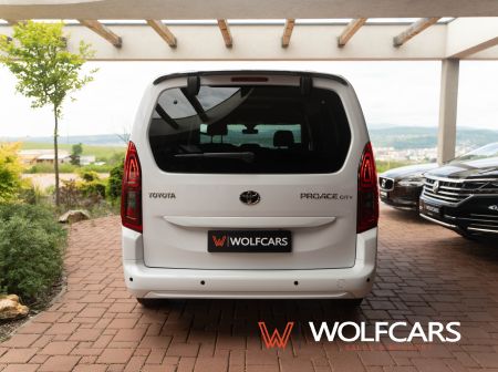 Toyota Proace City Verso Long 1.5D 100k Shuttle