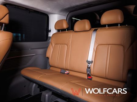 Hyundai STARIA Luxury 1.6 T-GDI Hybrid 6AT