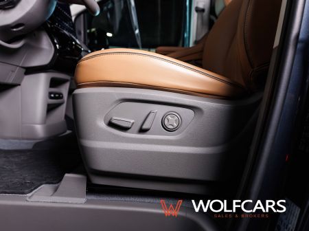 Hyundai STARIA Luxury 1.6 T-GDI Hybrid 6AT