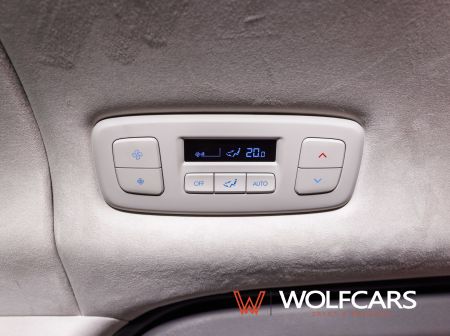 Hyundai STARIA Luxury 1.6 T-GDI Hybrid 6AT