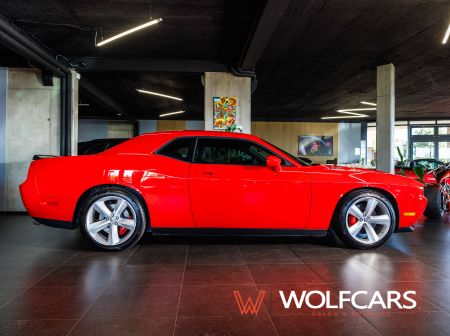 Dodge Challenger SRT8 6.1 HEMI