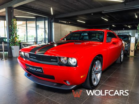 Dodge Challenger SRT8 6.1 HEMI