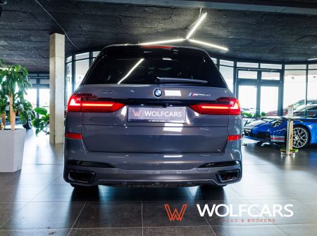 BMW X7 50i xDrive Individual | V ZÁRUKE!
