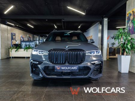 BMW X7 50i xDrive Individual | V ZÁRUKE!
