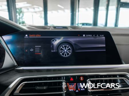 BMW X7 50i xDrive Individual | V ZÁRUKE!