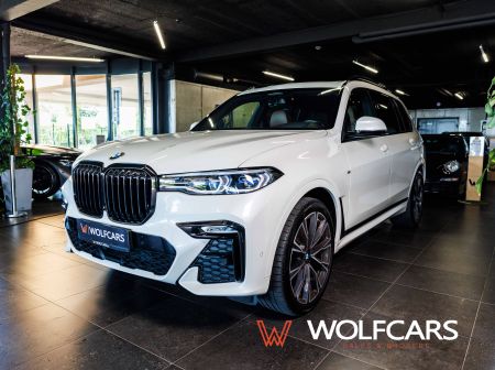 BMW X7 M50i xDrive 4.4 V8