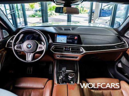 BMW X7 M50i xDrive 4.4 V8
