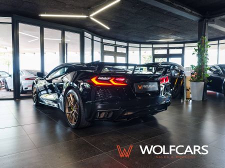Chevrolet Corvette C8 STINGRAY 6.2 V8 Z51 3LT PERFORMANCE | AKRAPOVIC