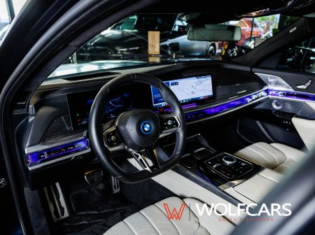 BMW M760e xDrive