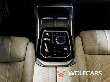 BMW M760e xDrive